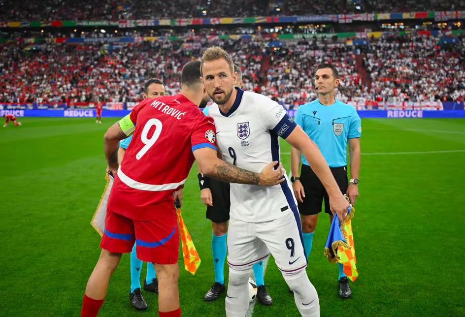 炸金花-包含荷兰队单刀直入，捍卫对英格兰的胜利的词条